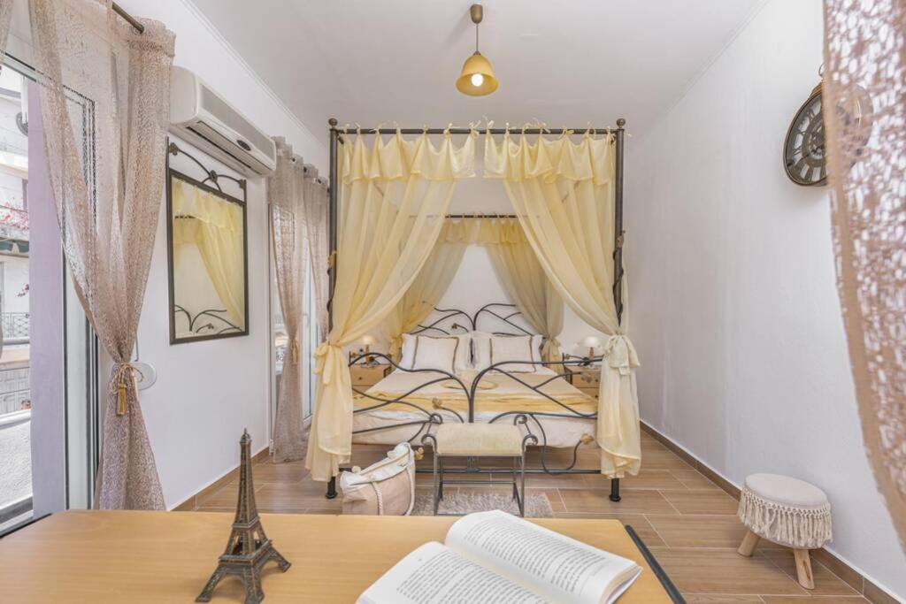 Dennis City Center Elegant Apartment Zakynthos Town Luaran gambar