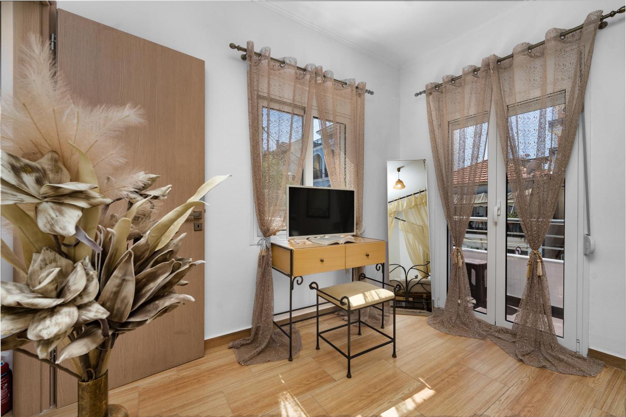 Dennis City Center Elegant Apartment Zakynthos Town Luaran gambar