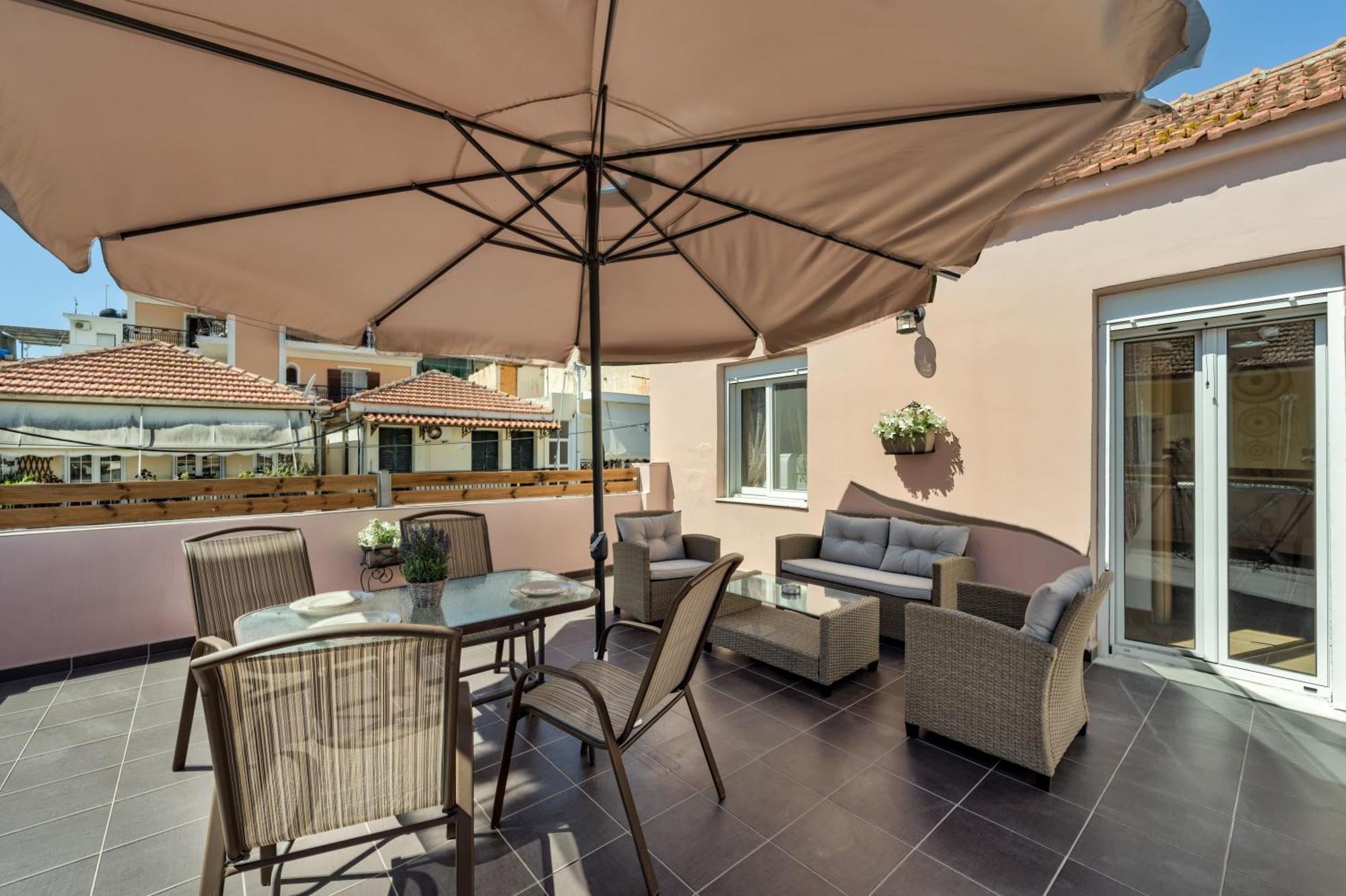 Dennis City Center Elegant Apartment Zakynthos Town Luaran gambar